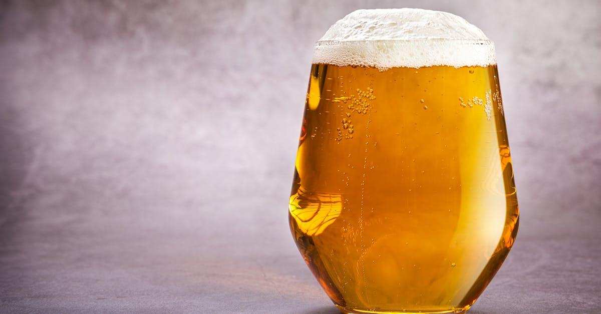 American Pale Ale (Extract Brew) — Beer recipe plated