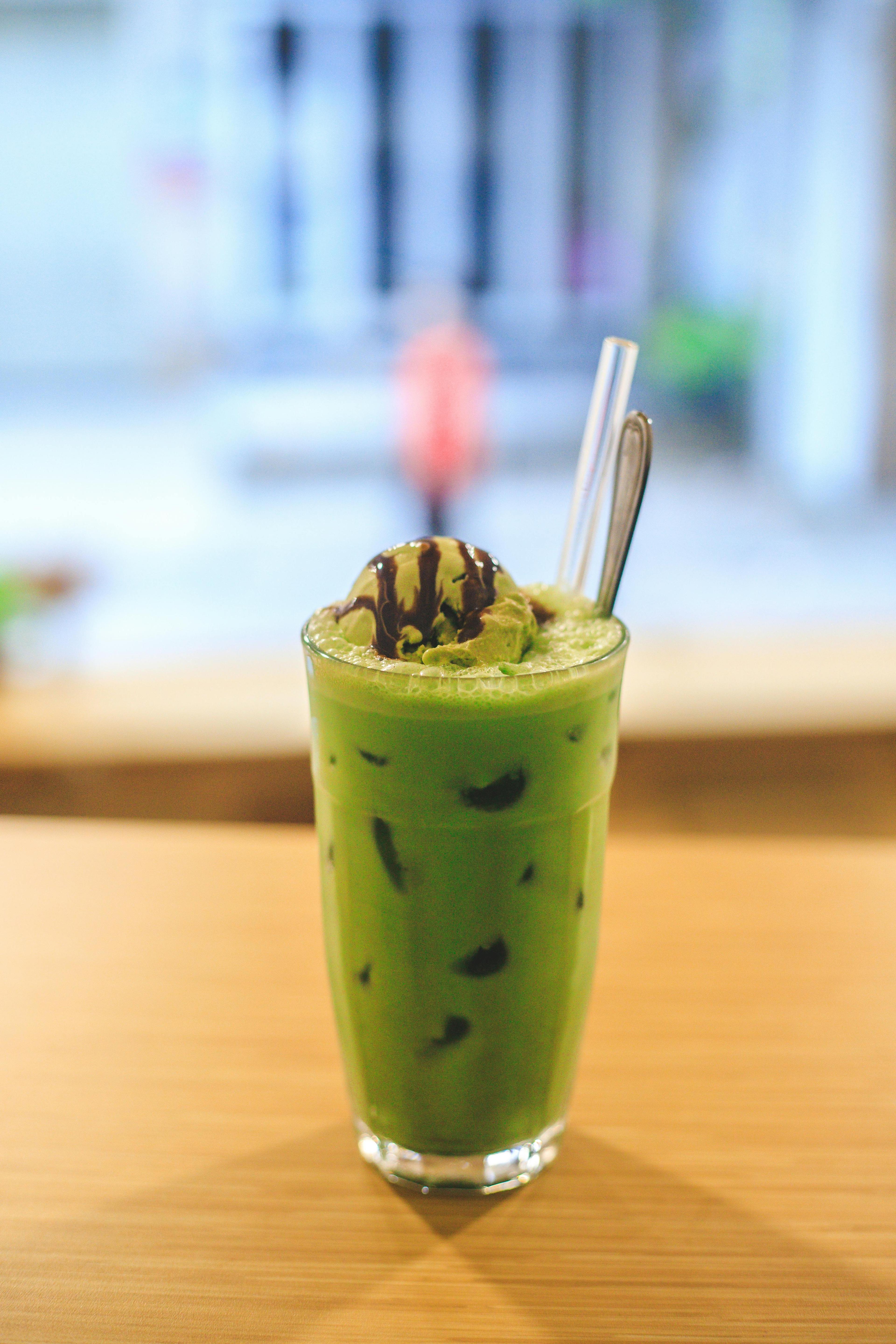 Matcha Banana Smoothie — smoothies recipe plated